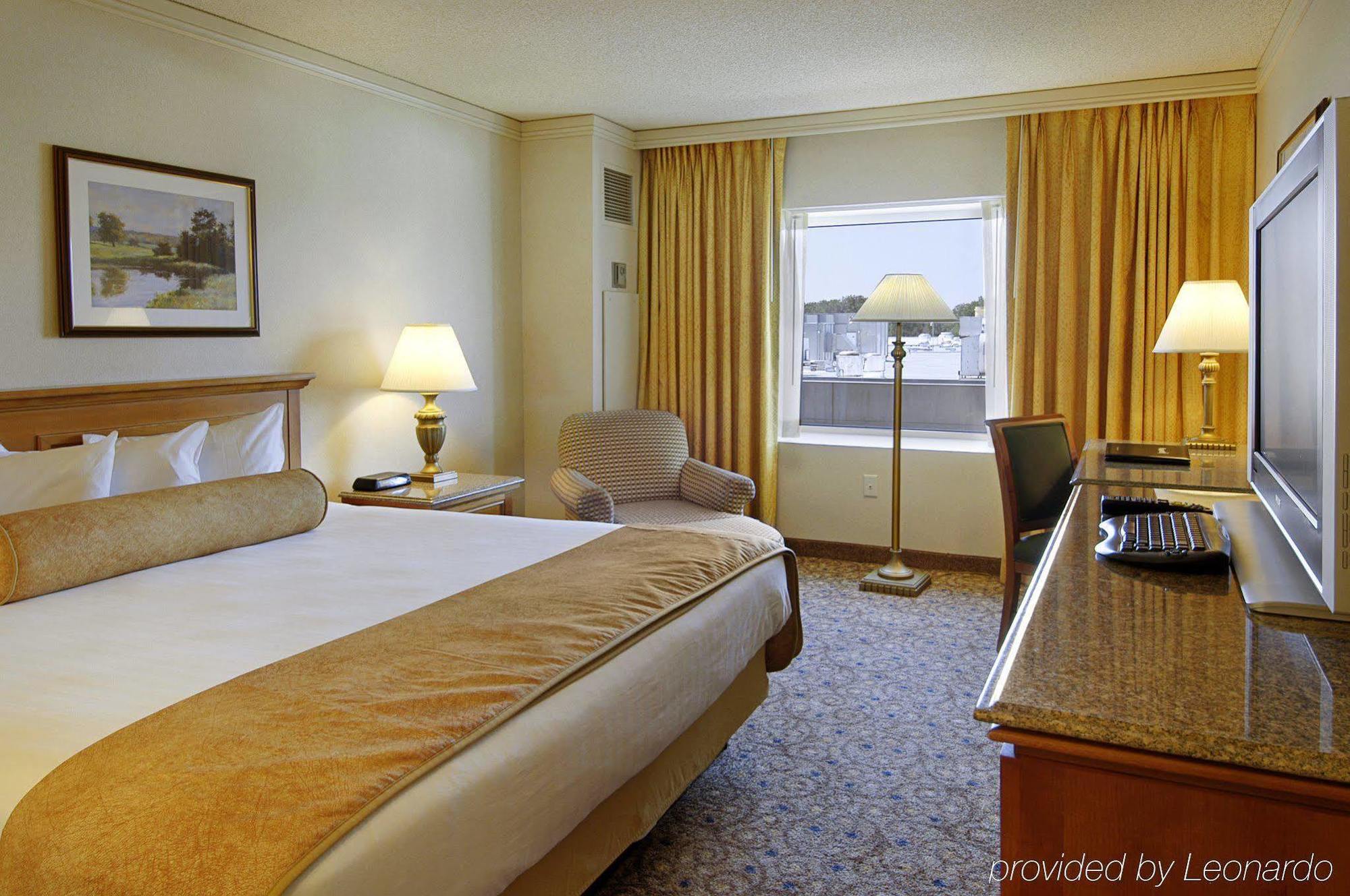 Отель Hollywood Casino St. Louis Мэриленд-Хайтс Экстерьер фото