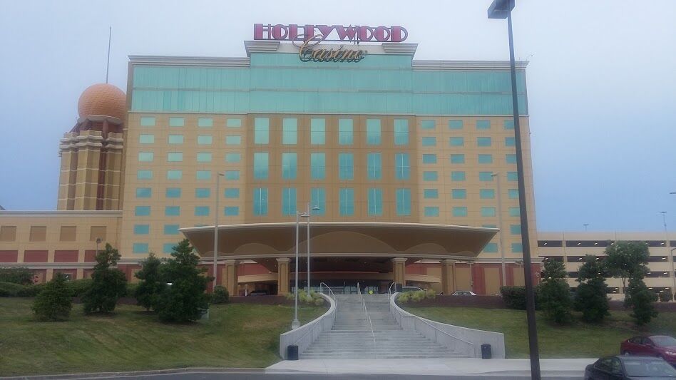 Отель Hollywood Casino St. Louis Мэриленд-Хайтс Экстерьер фото